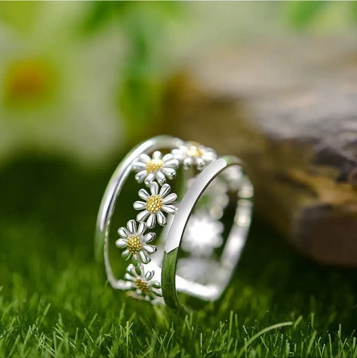 18k Gold Garden Flower Ring
