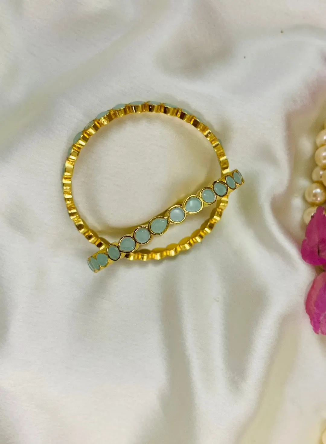 Aaheli Pachi Kundan Bangle Pair