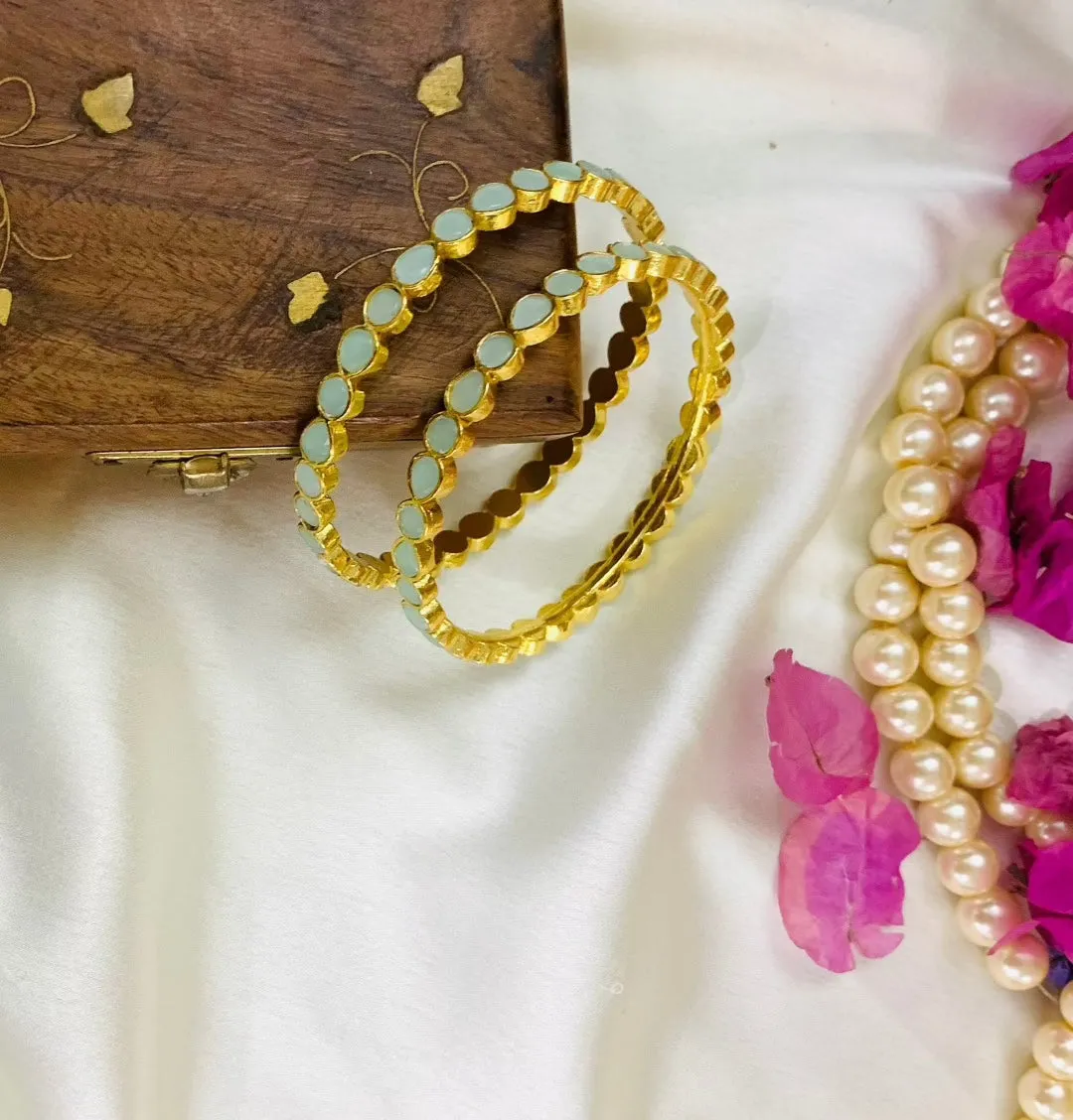 Aaheli Pachi Kundan Bangle Pair