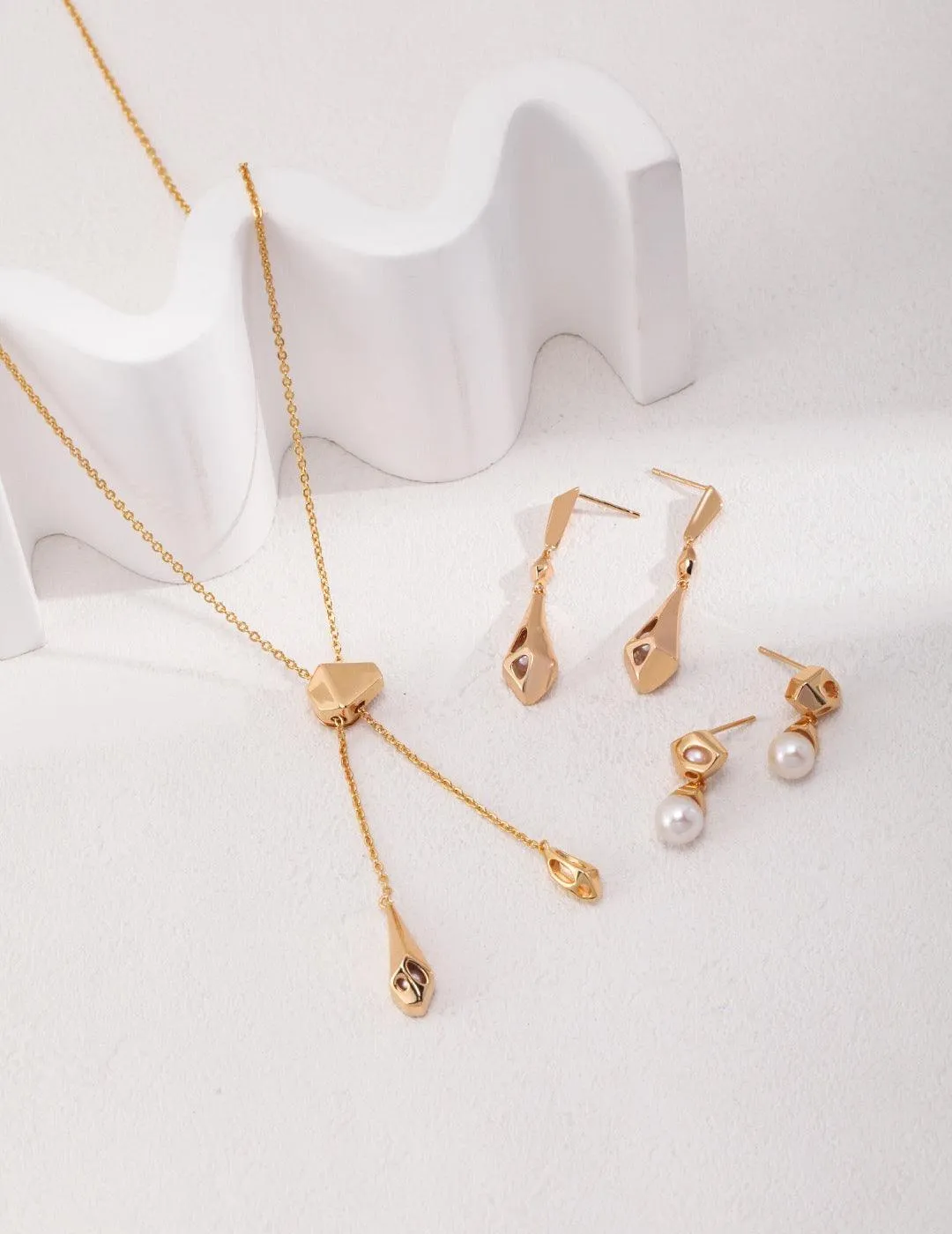 Amelia Pearl Drop Earrings