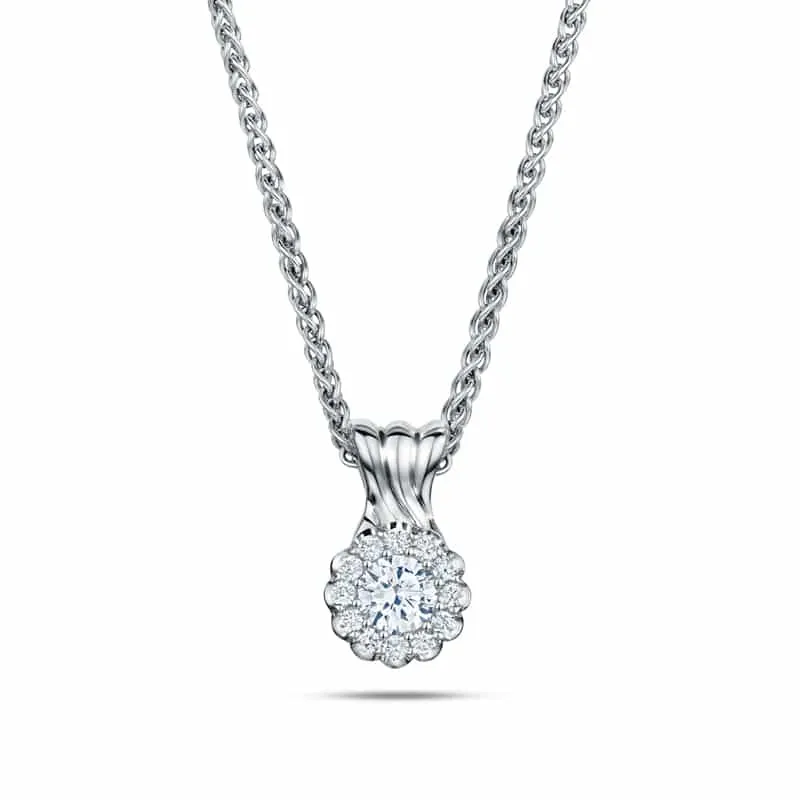 Cannelé Twist necklace