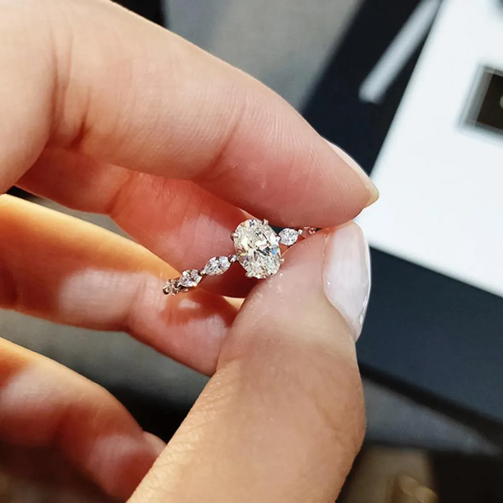 Dainty AAA Cubic Zircon Silver Color Delicate Proposal Ring