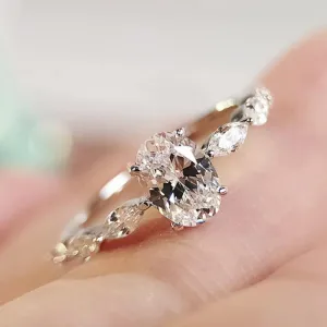 Dainty AAA Cubic Zircon Silver Color Delicate Proposal Ring