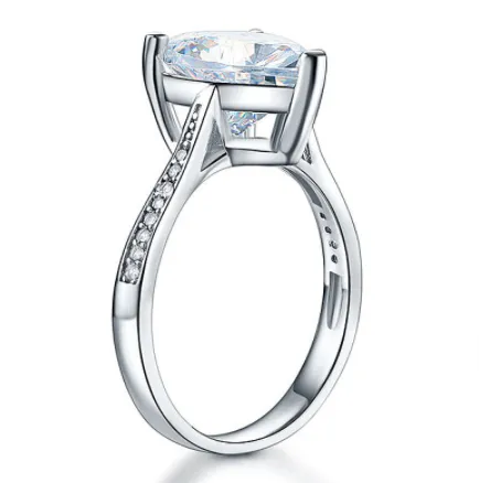 Delicate Heart Ring
