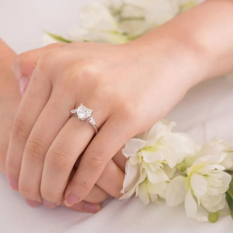 Delicate Heart Ring