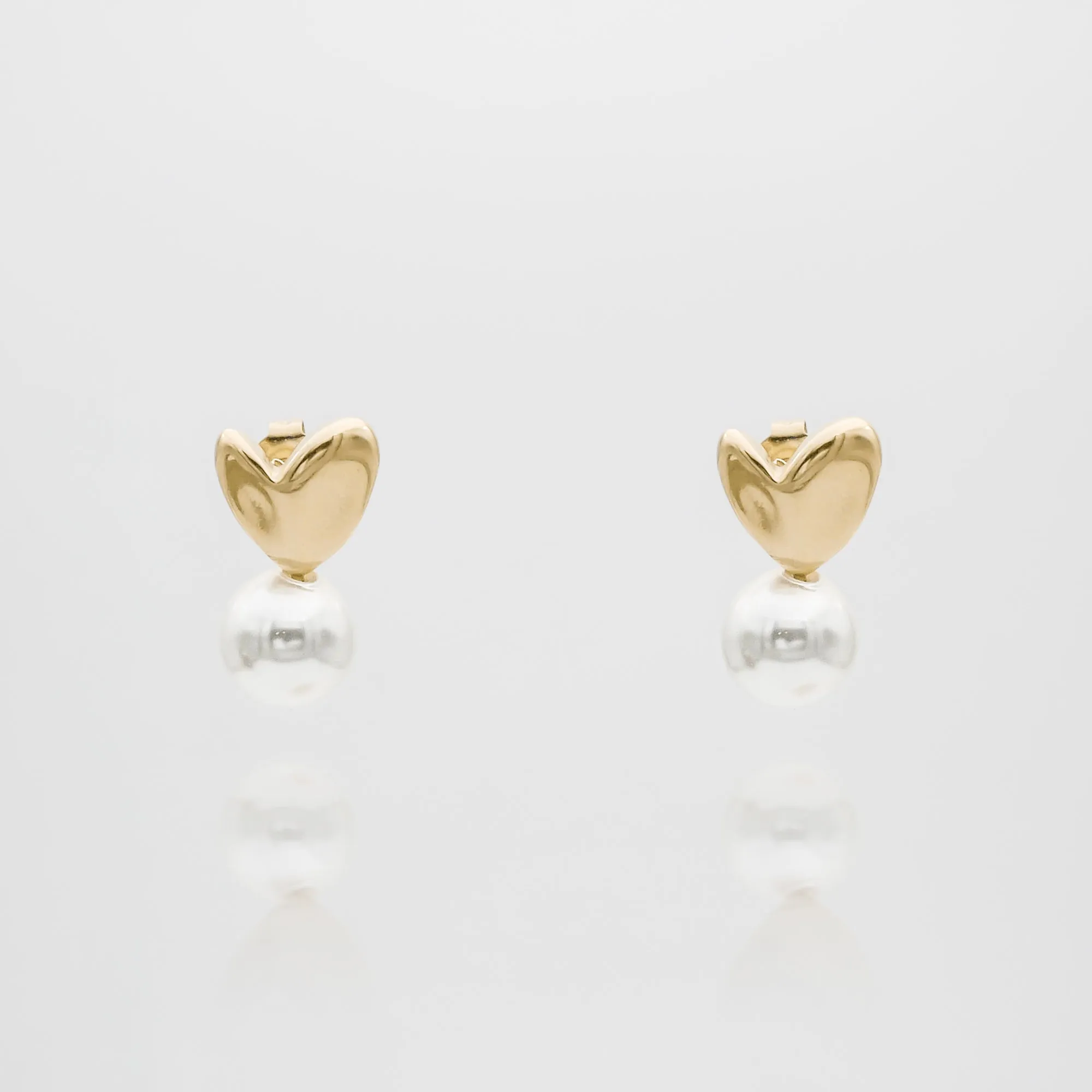 Demi Heart & Pearl Earrings