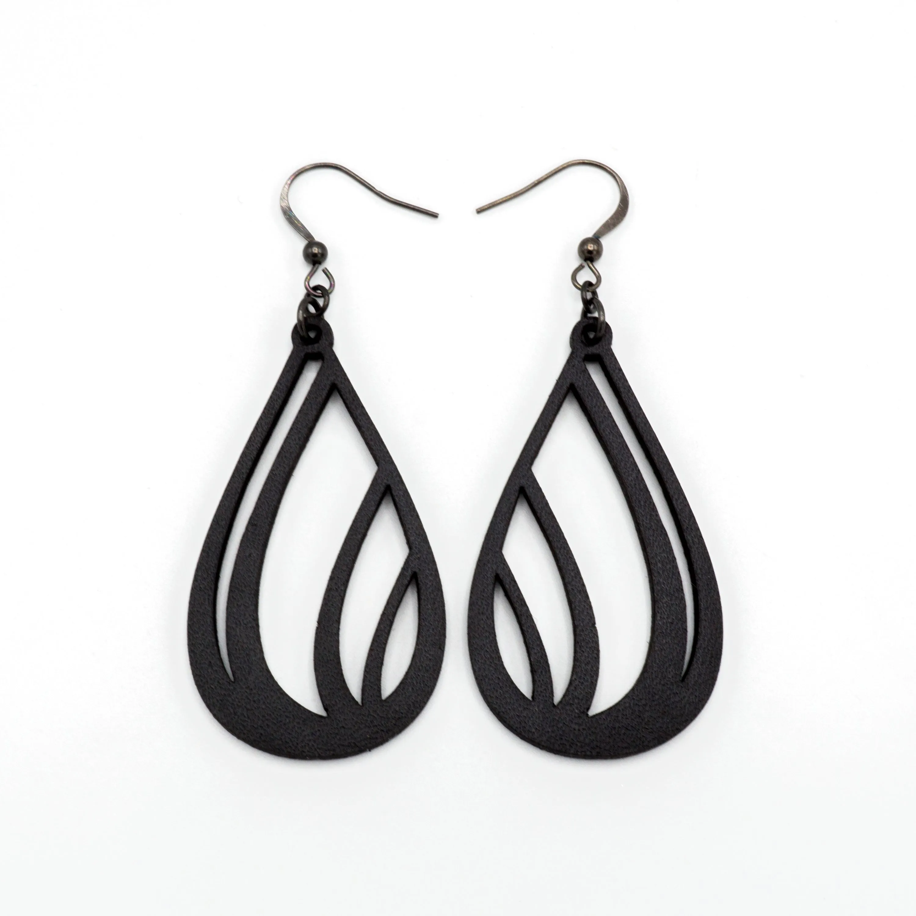 Drop 03 [S] // Leather Earrings. -Black