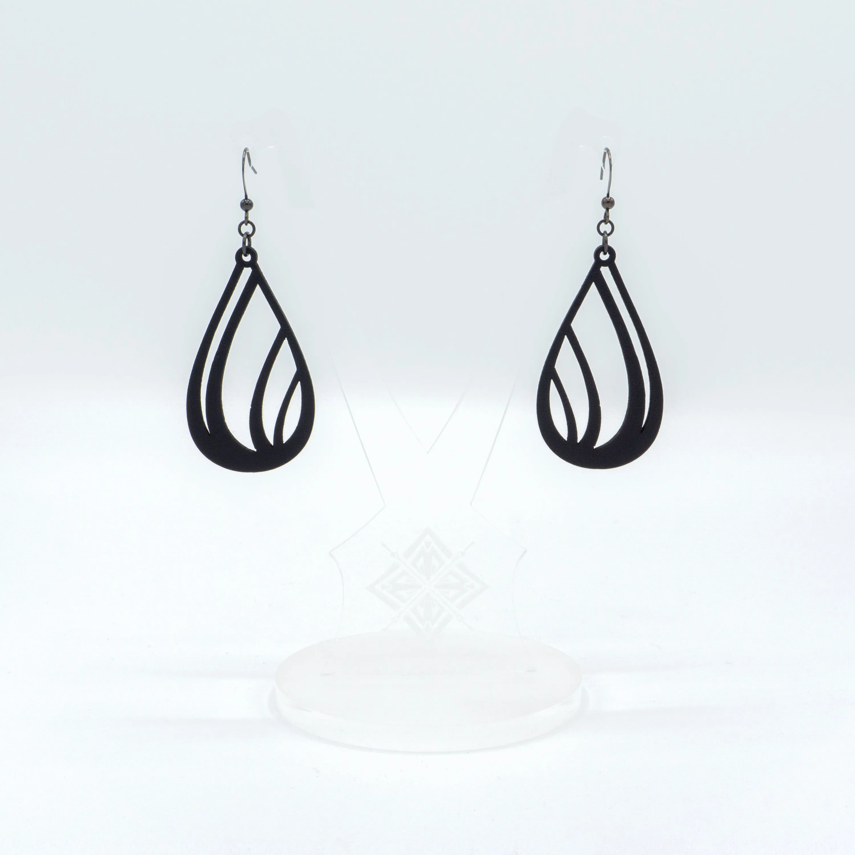 Drop 03 [S] // Leather Earrings. -Black
