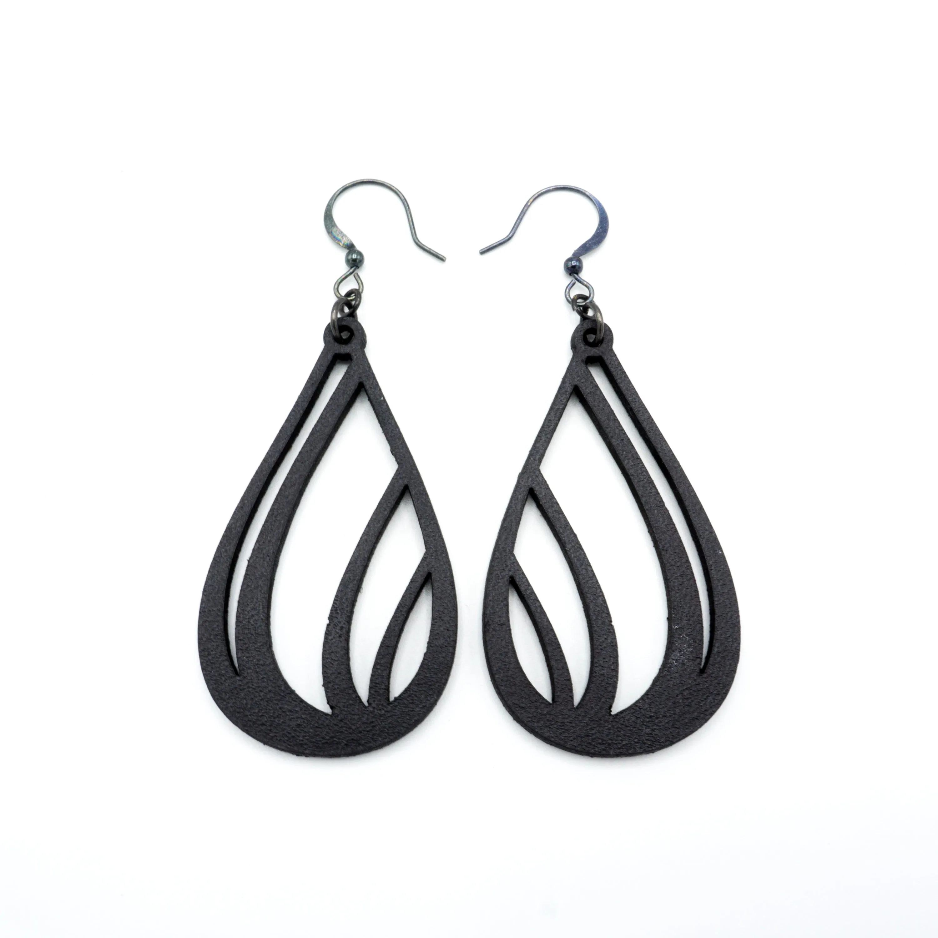 Drop 03 [S] // Leather Earrings. -Black