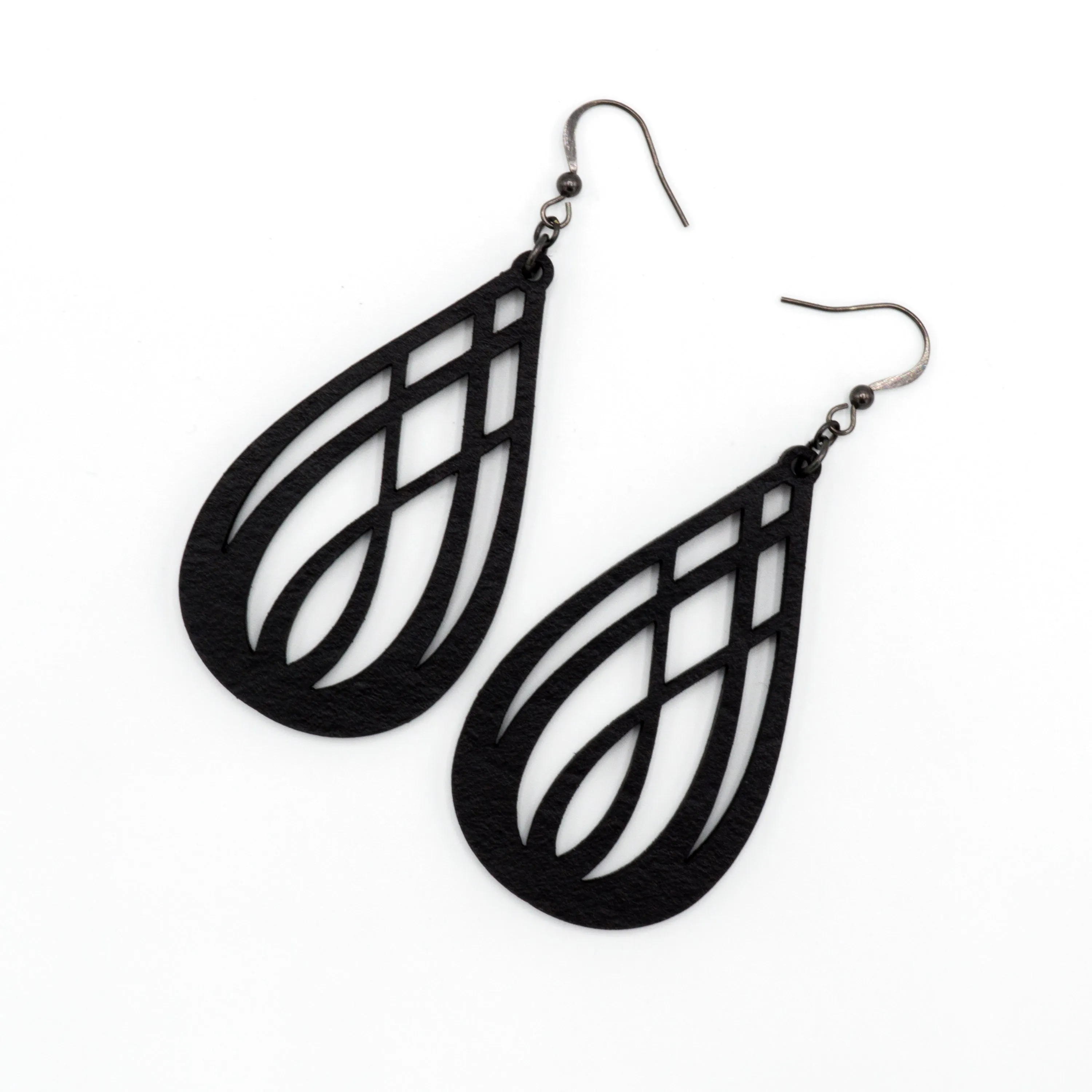 Drop 07 [L] // Leather Earrings - Black