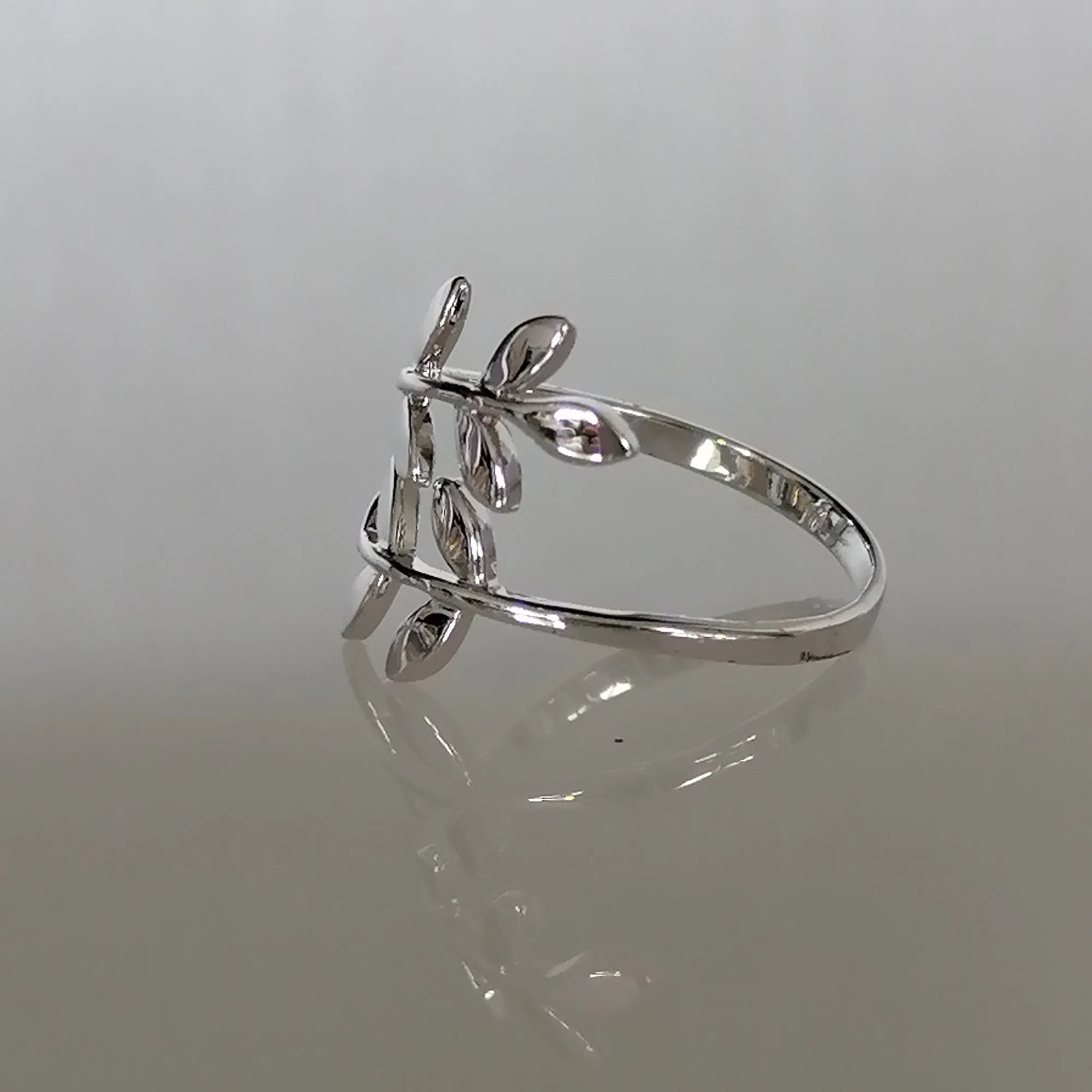 Elegant Leaf Wrap Rings