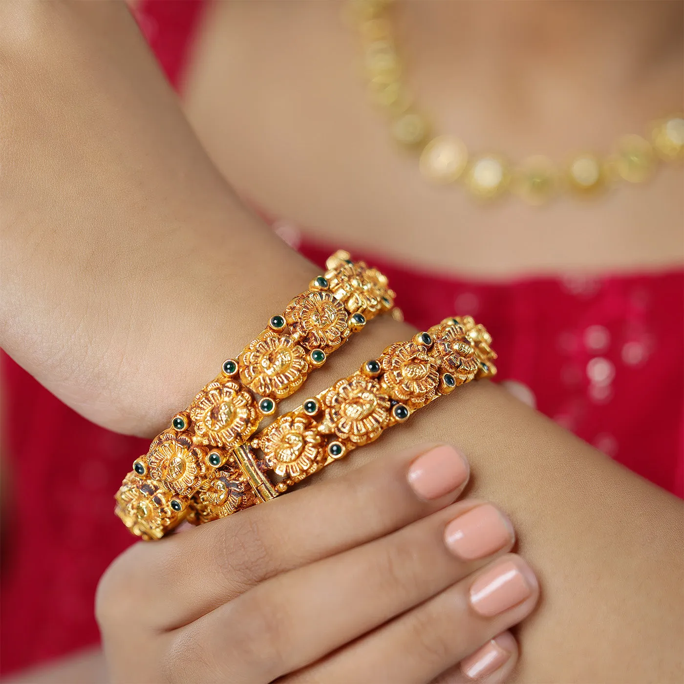 Emerald Plume 925 Gold Plated Detailed Peacock Engraving Bangles
