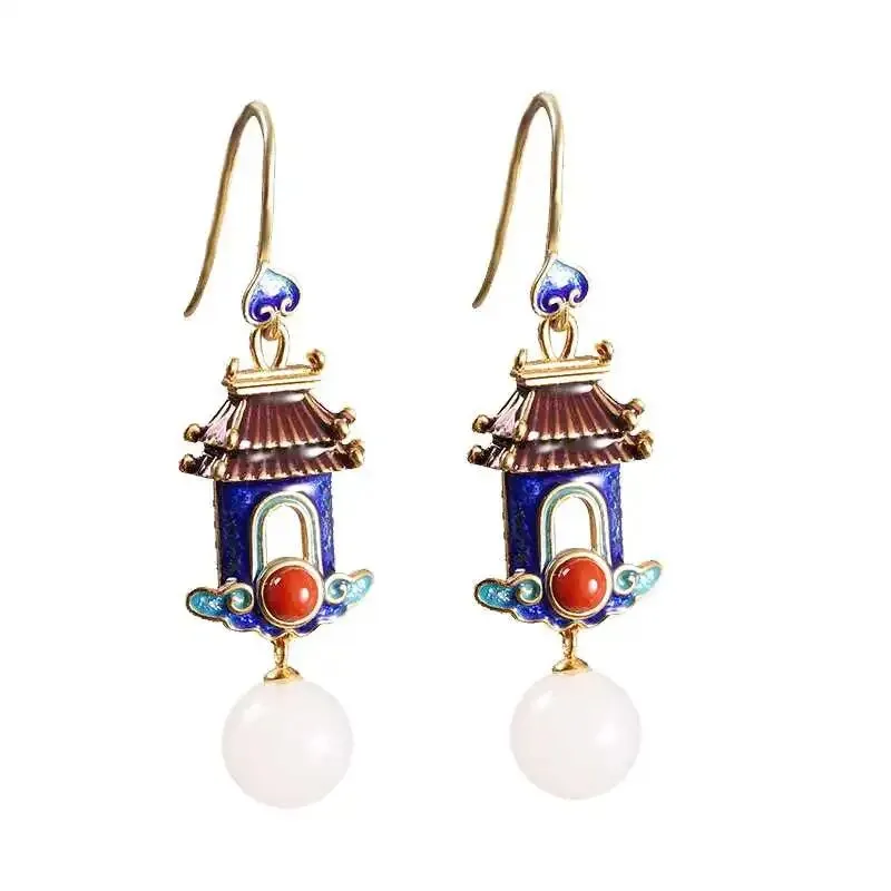 Exquisite and luxurious court-shaped earrings for women