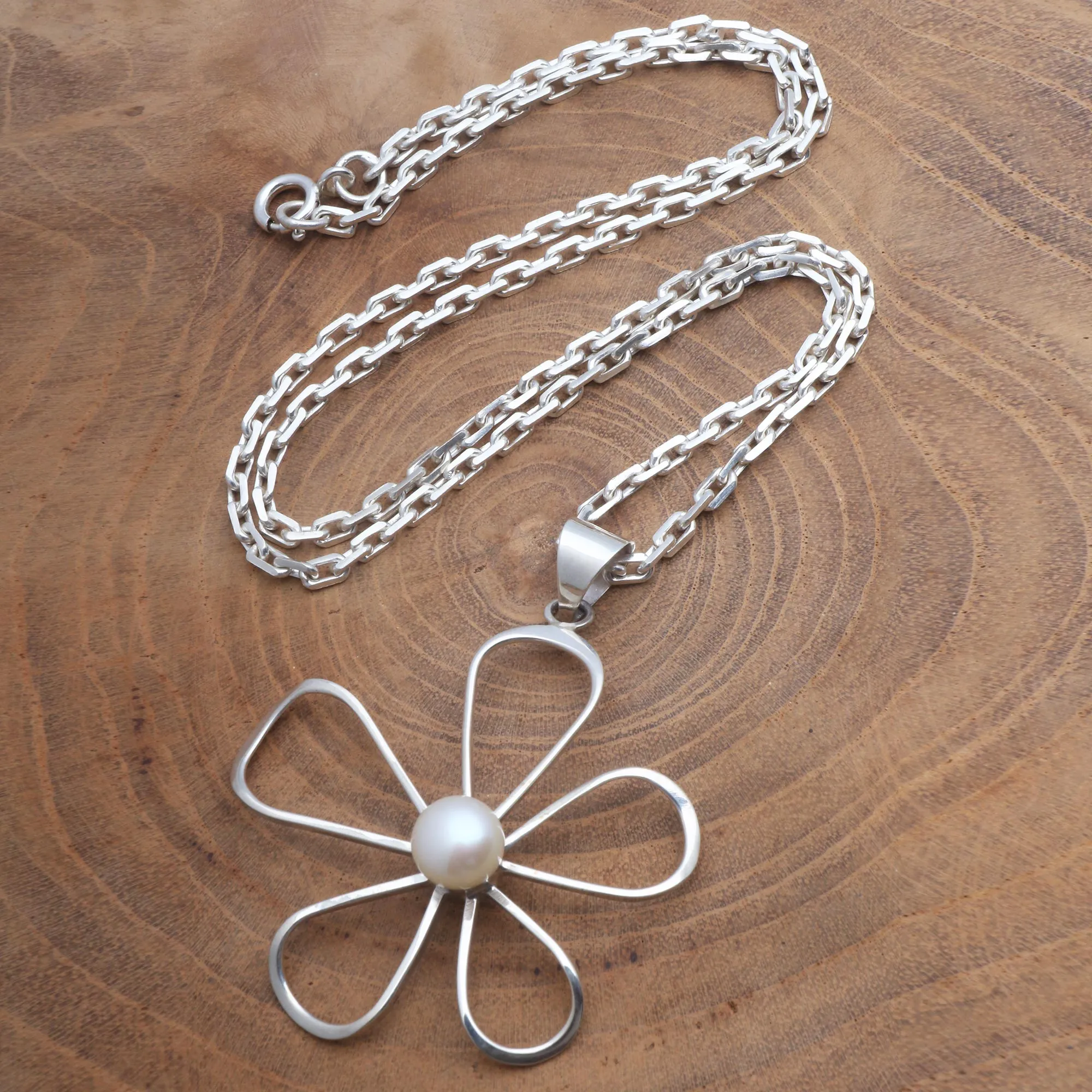 Flower's Center Floral Cultured Pearl Pendant Necklace from Bali