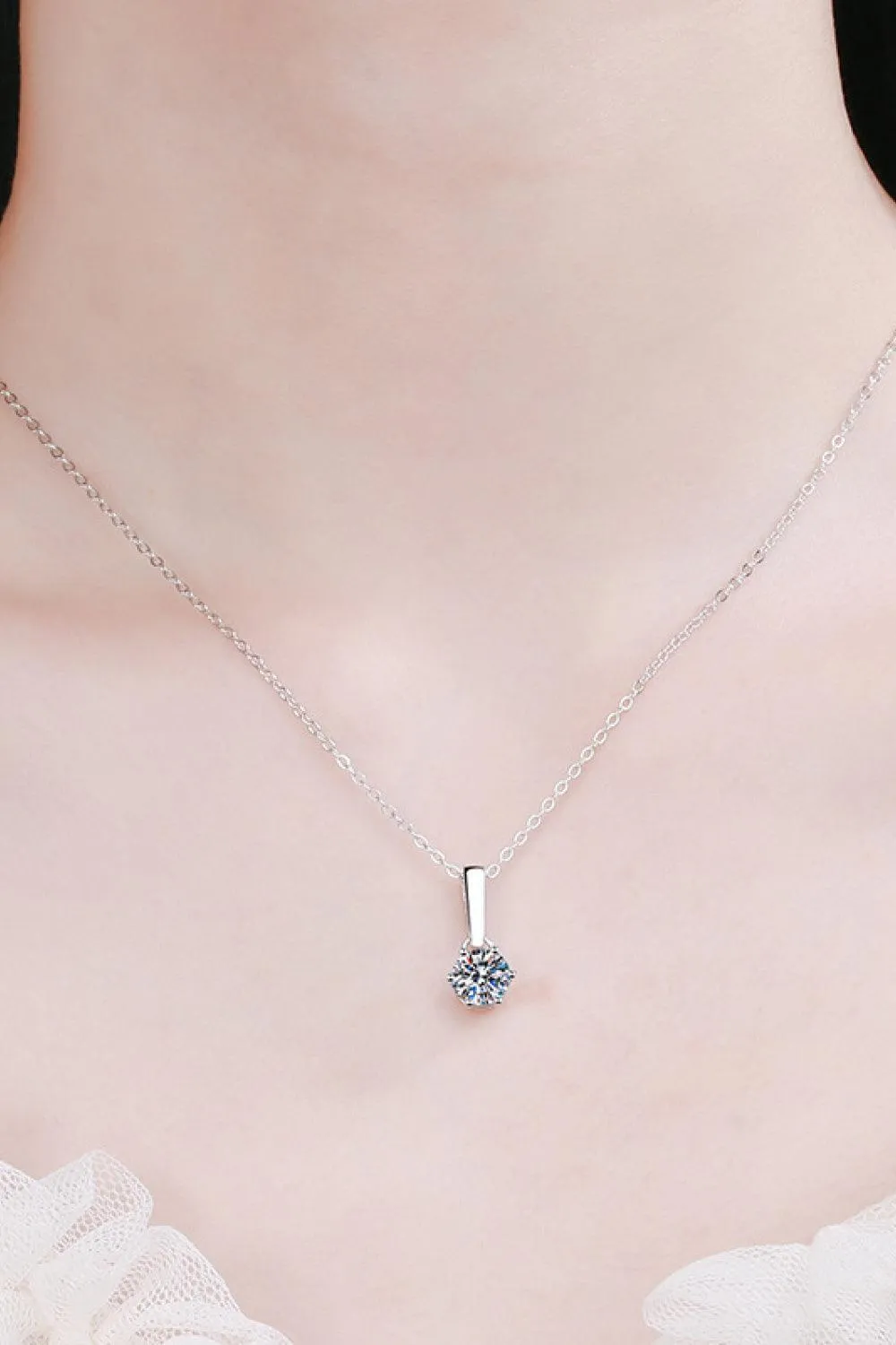 Glowing Glamour 1 Carat Moissanite Necklace