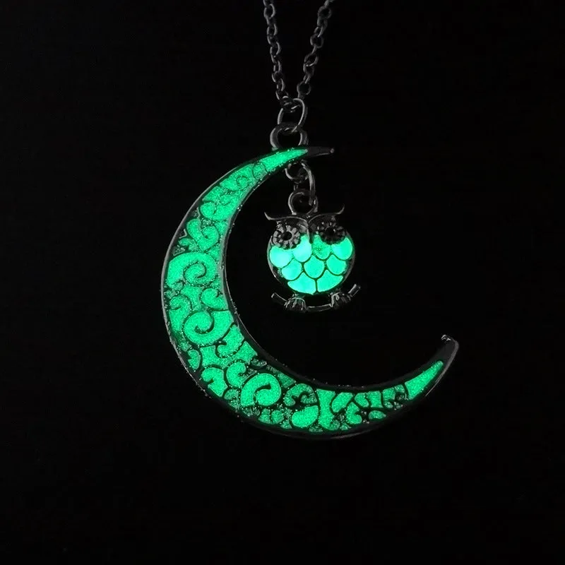 Glowing Pendant Necklaces with Silver-Plated Chain