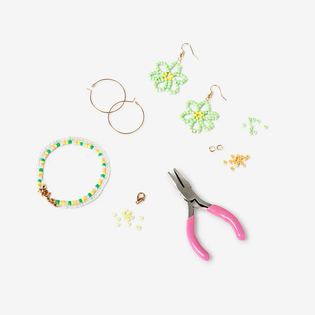 Jewellery kit with beads