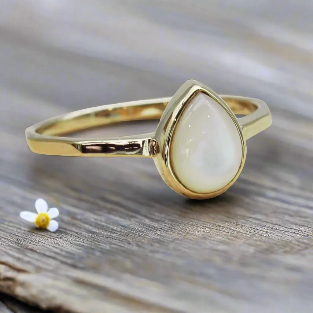 June Birthstone Ring - Pearl