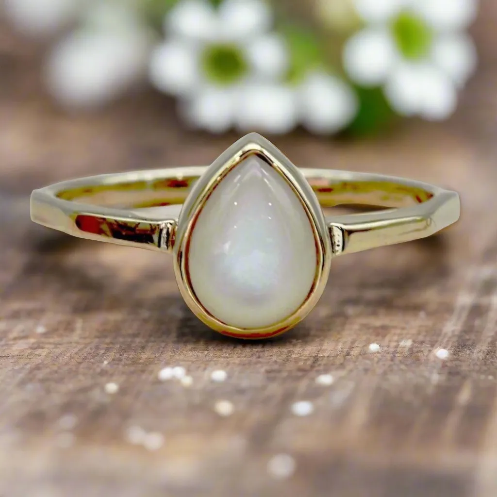June Birthstone Ring - Pearl
