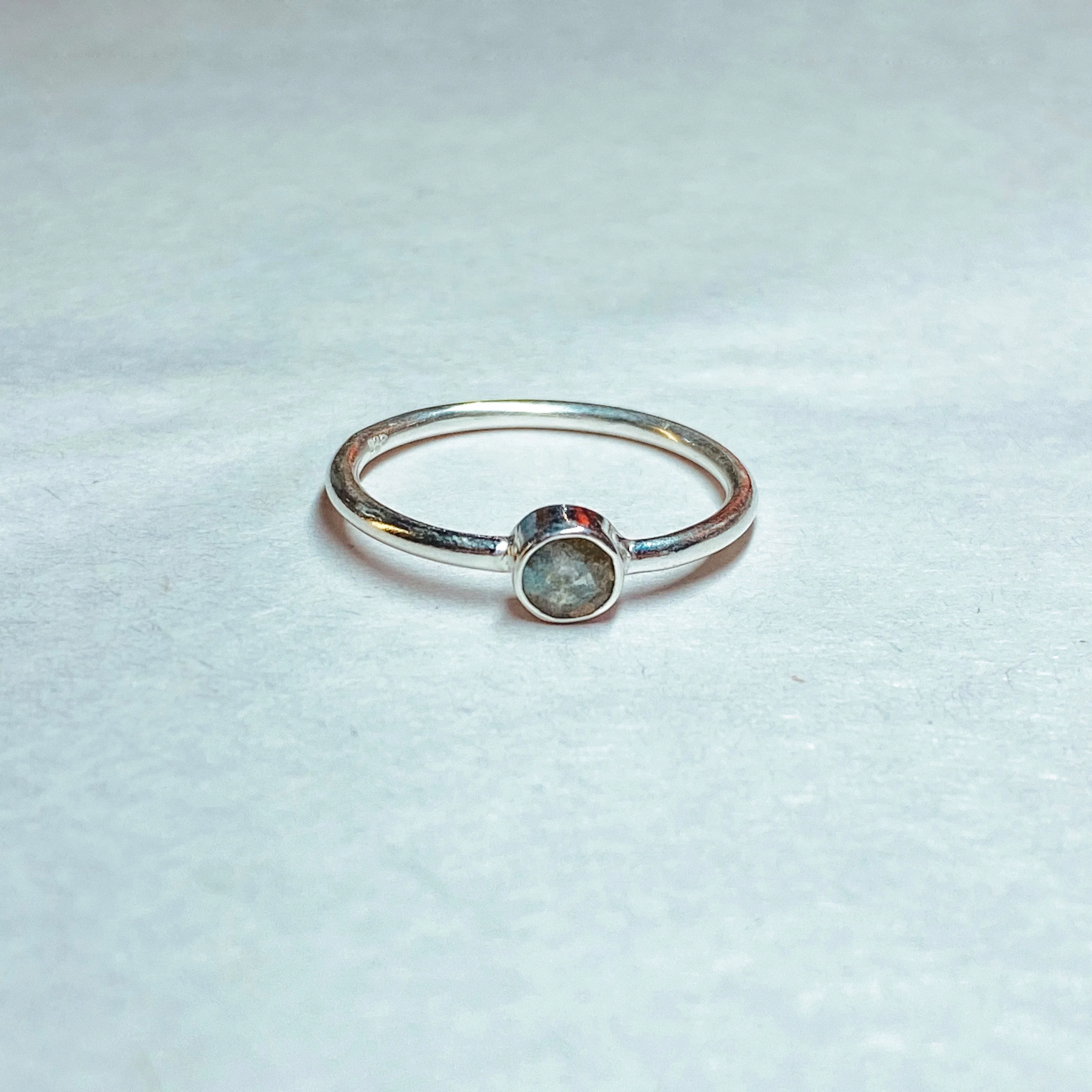 Labradorite Delicate 925 Sterling Silver Ring