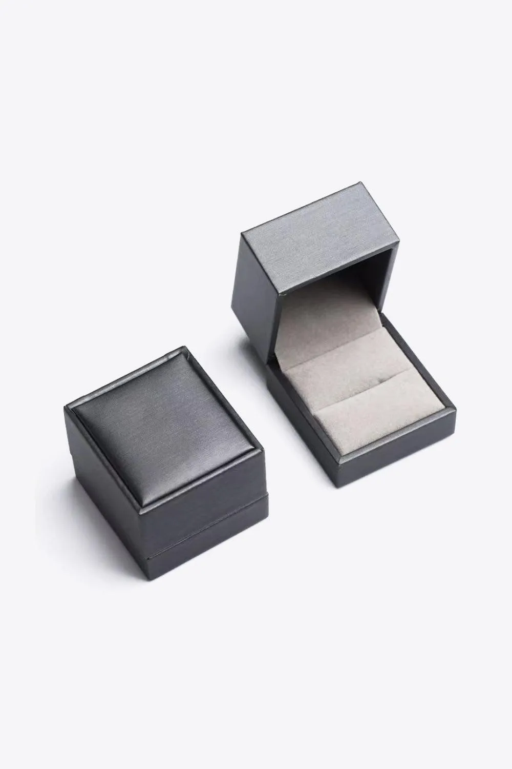 Luxurious Shine 4 Carat Moissanite Stud Earrings