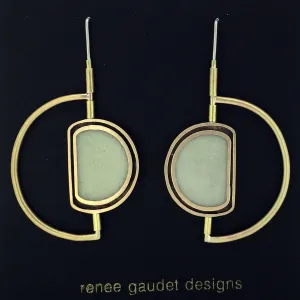 Moonwalk Oyster Earrings BRASS   CONCRETE White