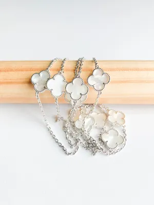 Mother of Pearl Quatrefoil Rope Necklace in Silver