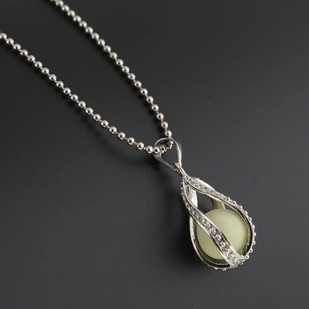 New Water Drop Locket Glow In The Dark Pendant Necklaces Glowing Luminous Stone Beads Vintage Necklaces Halloween Christmas Gift