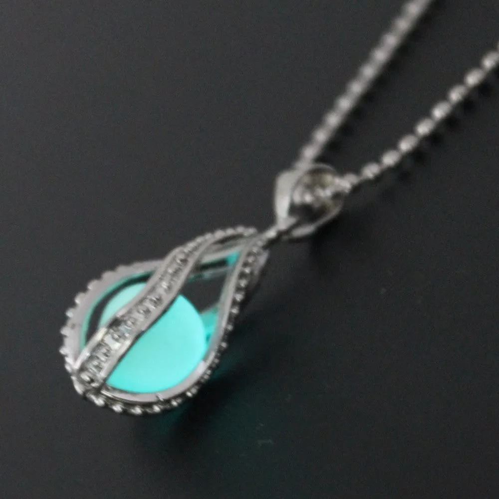 New Water Drop Locket Glow In The Dark Pendant Necklaces Glowing Luminous Stone Beads Vintage Necklaces Halloween Christmas Gift