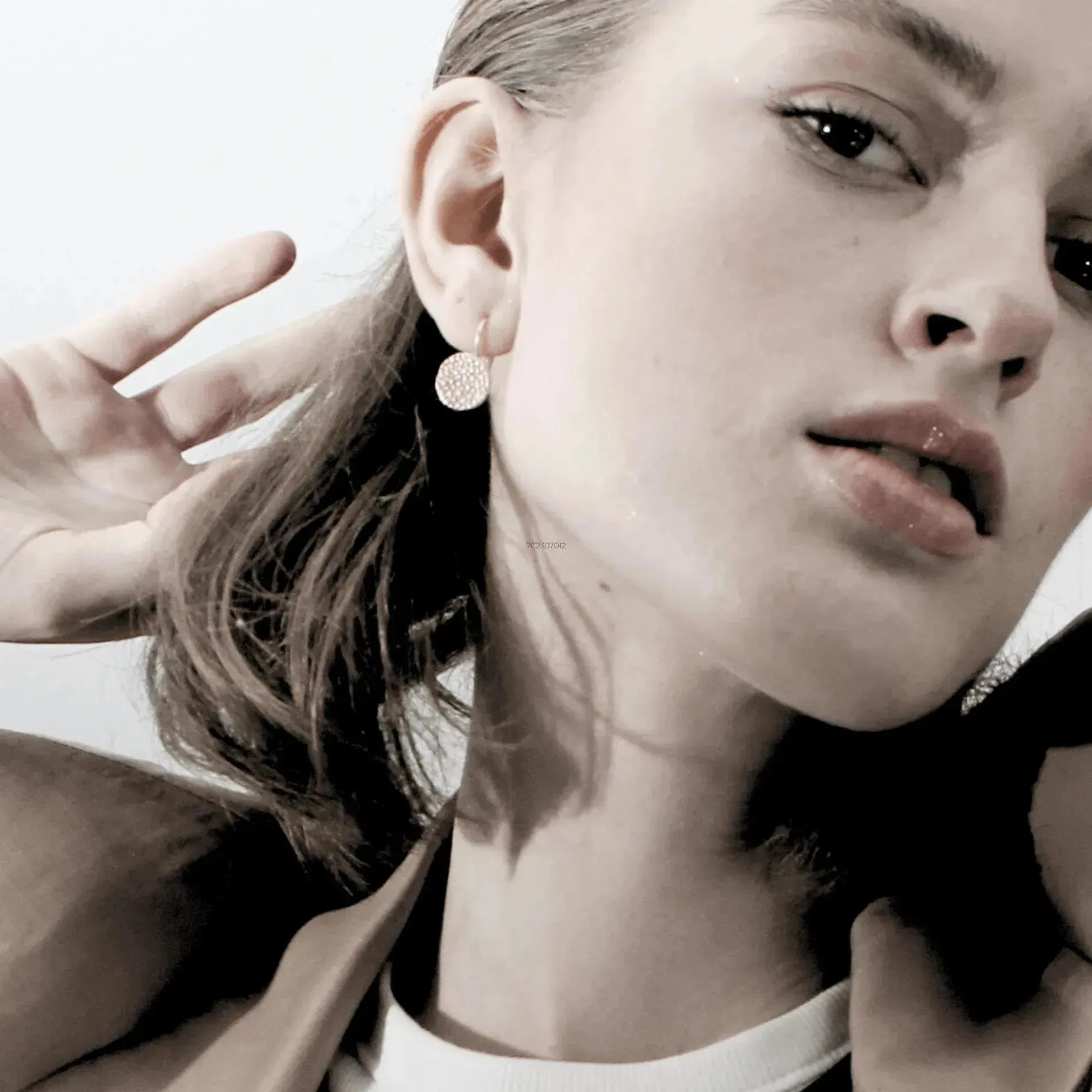 Nostalgia Diagonal French Hook Earring Silver Plating