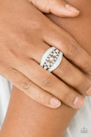 Paparazzi Ring ~ Royal Treasury - White