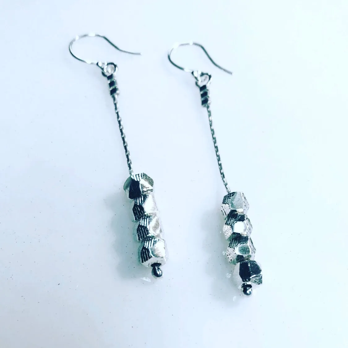 Stack chain mini facets earrings