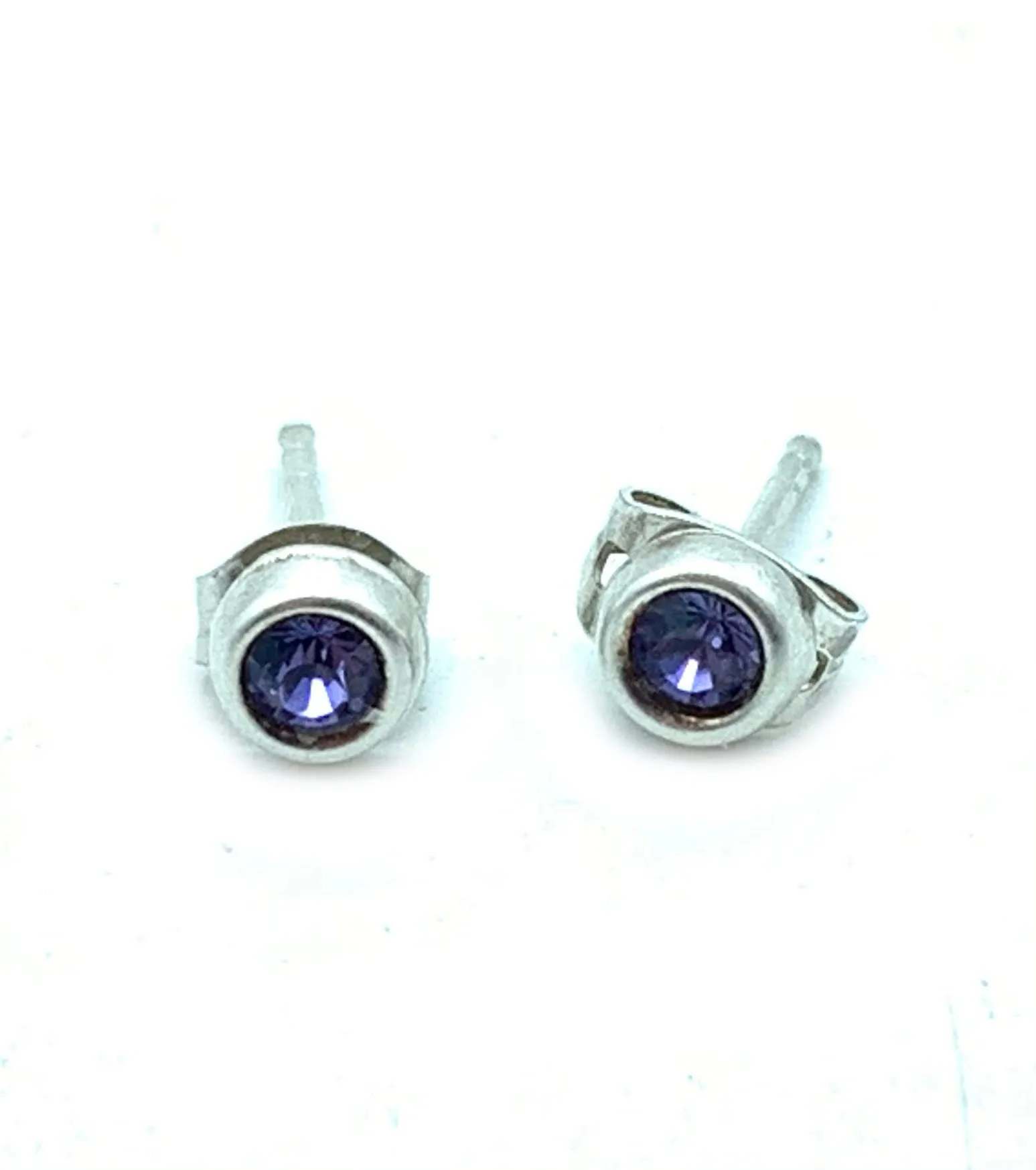 Sterling Silver 0.28ctw Amethyst Solitaire Stud Earrings