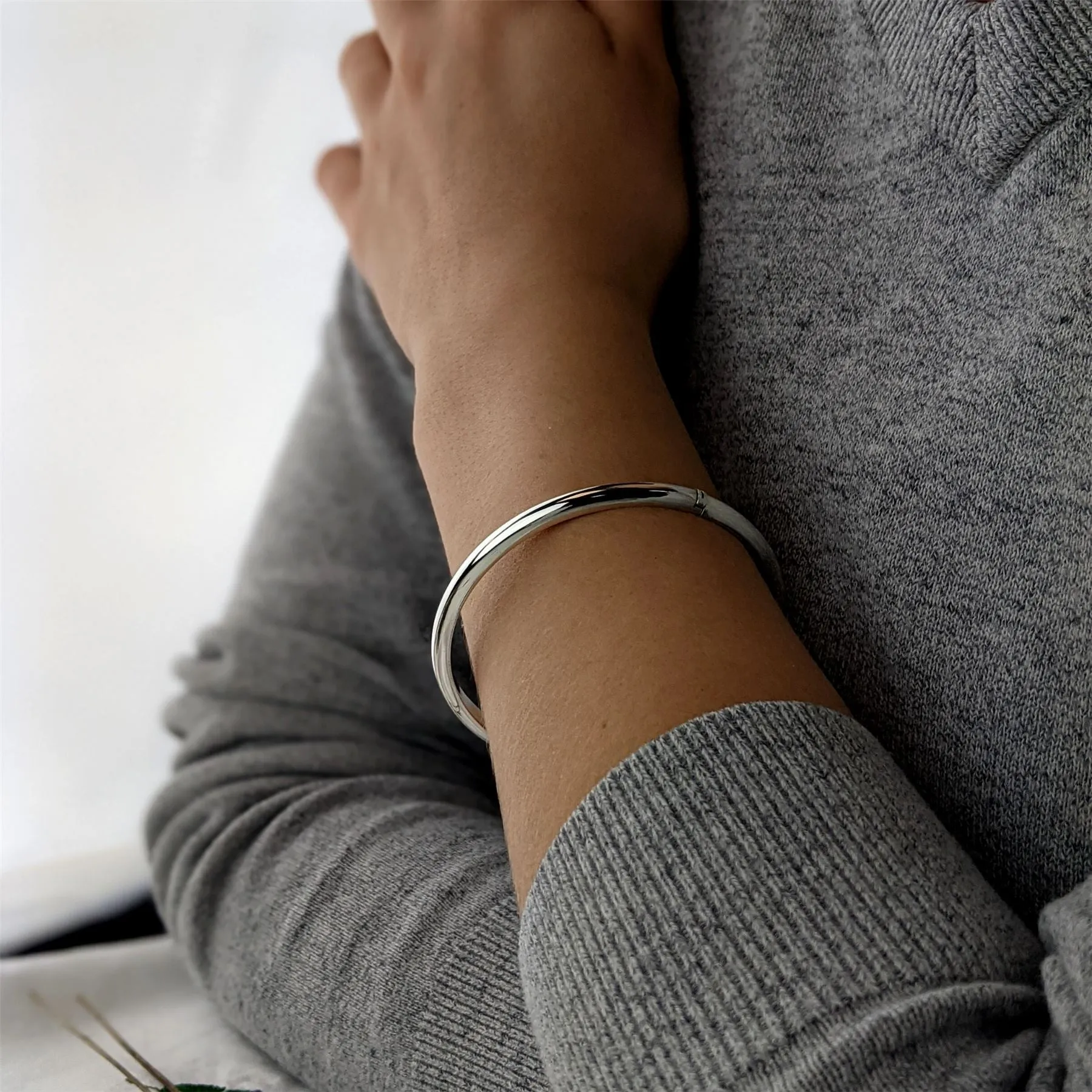 Sterling Silver Classic Round Hinged Bangle - D-Shaped Design