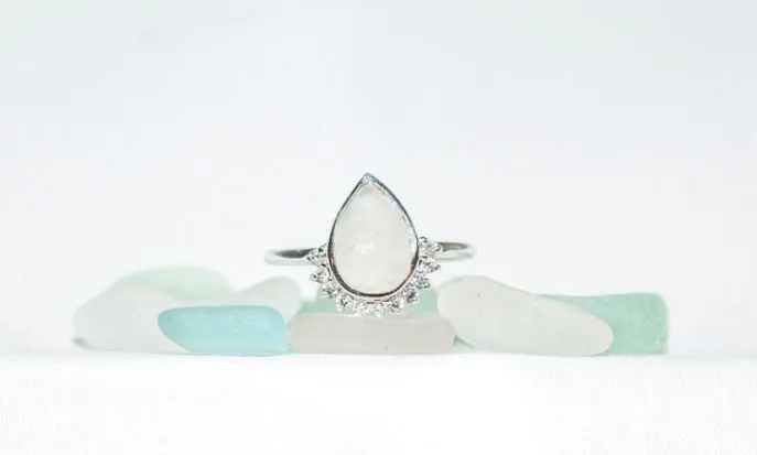 Sterling Silver Oval Crested Ring