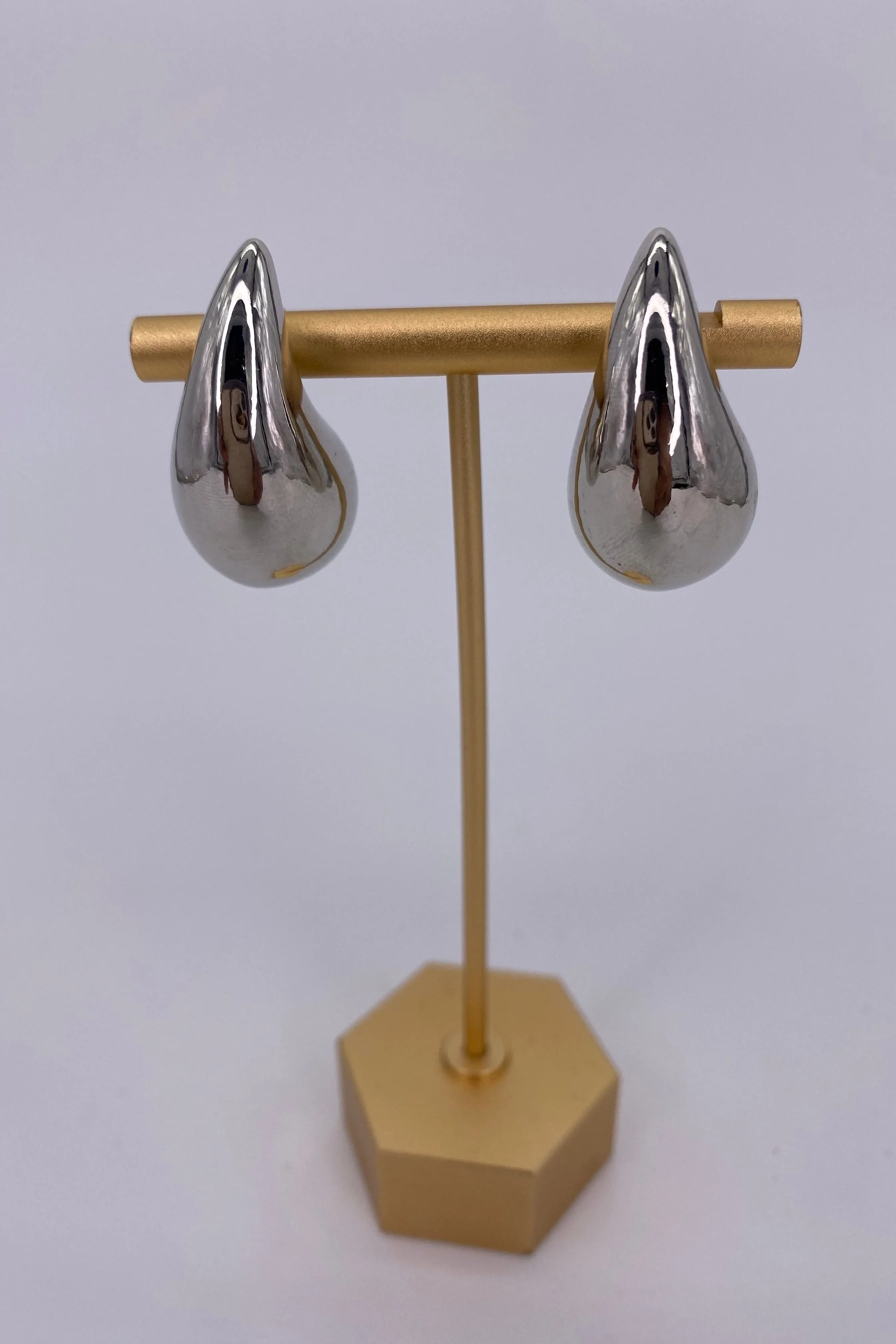 Teardrop earrings