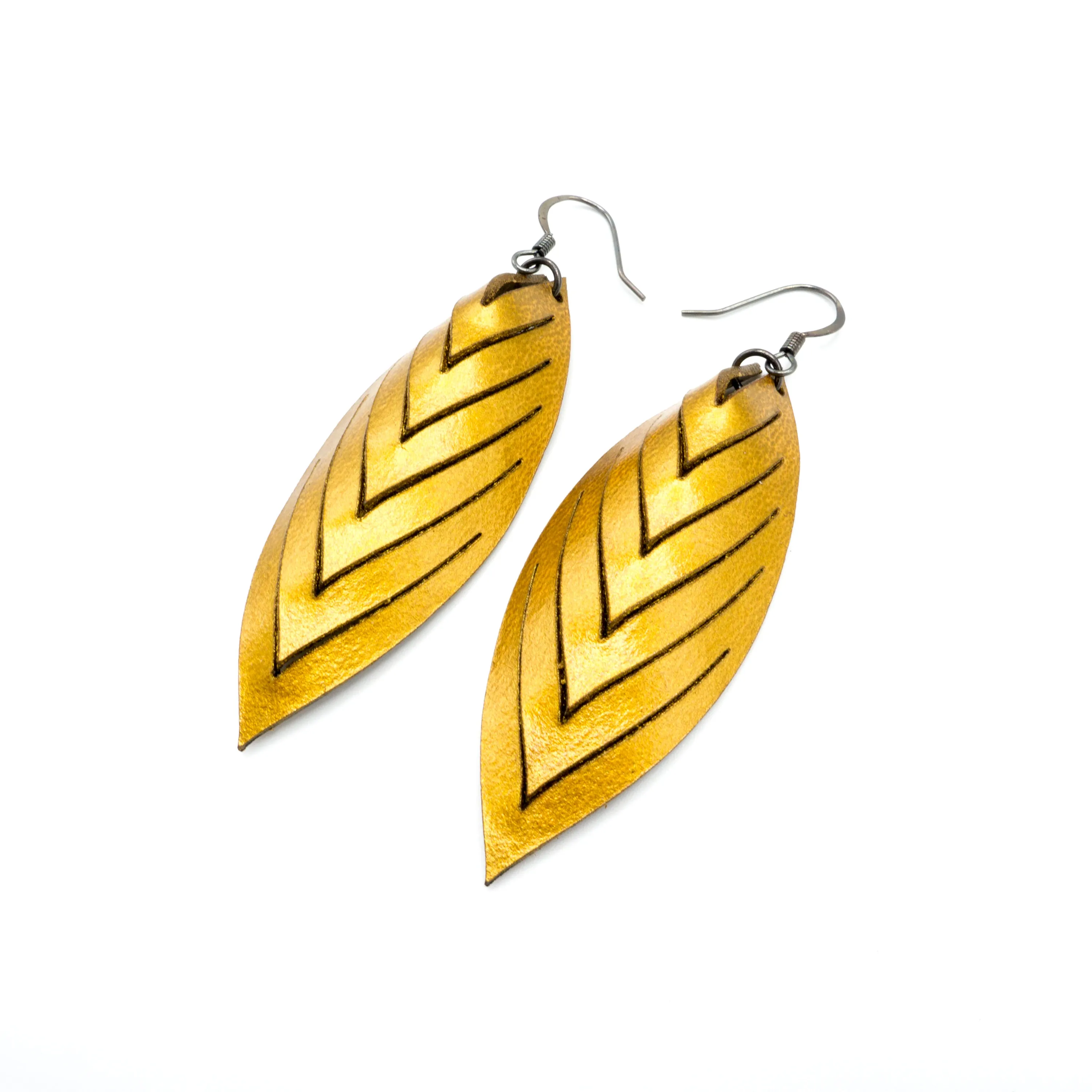 Terrabyte 14 [M] // Leather Earrings - Gold