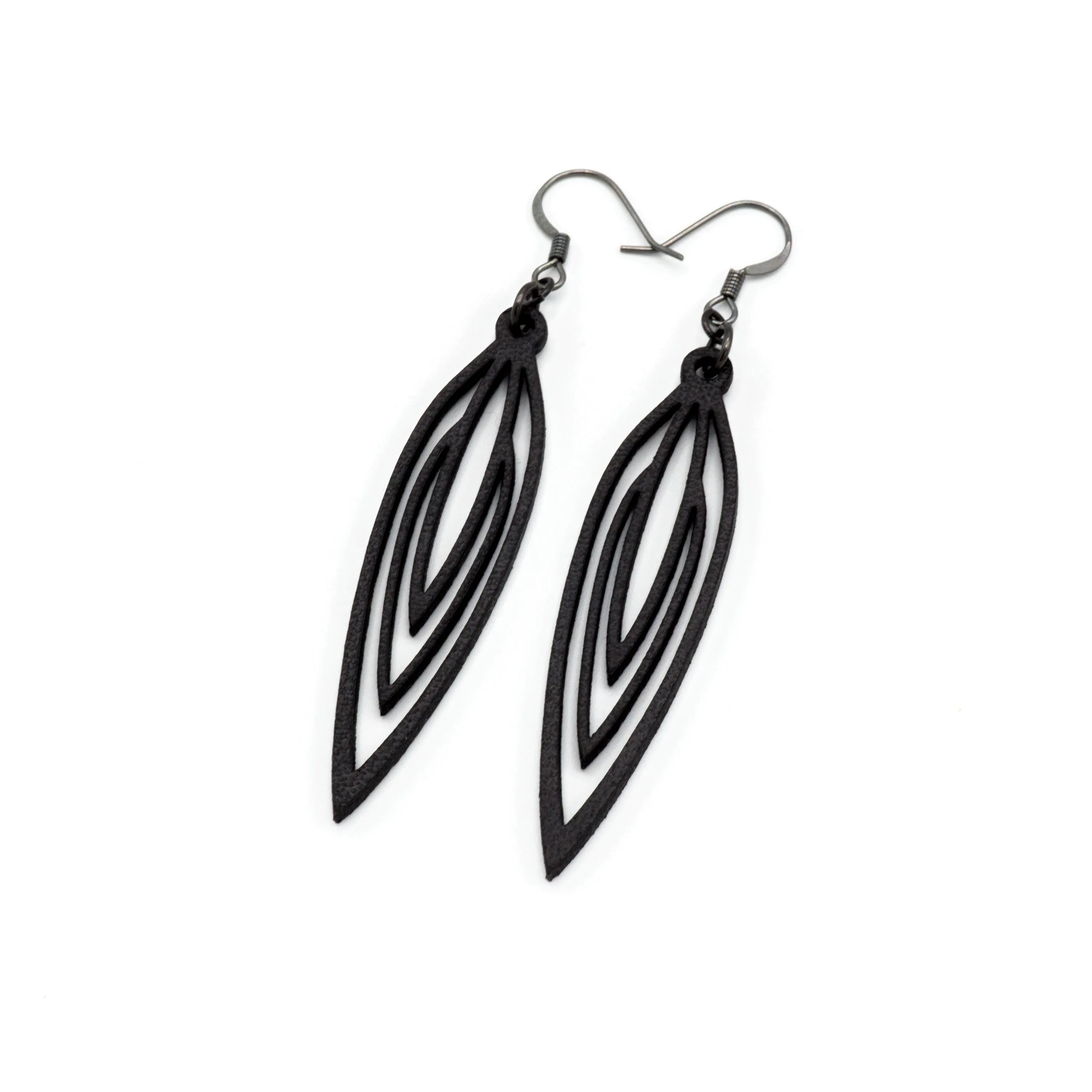 Totem 01 [S] // Leather Earrings - Black