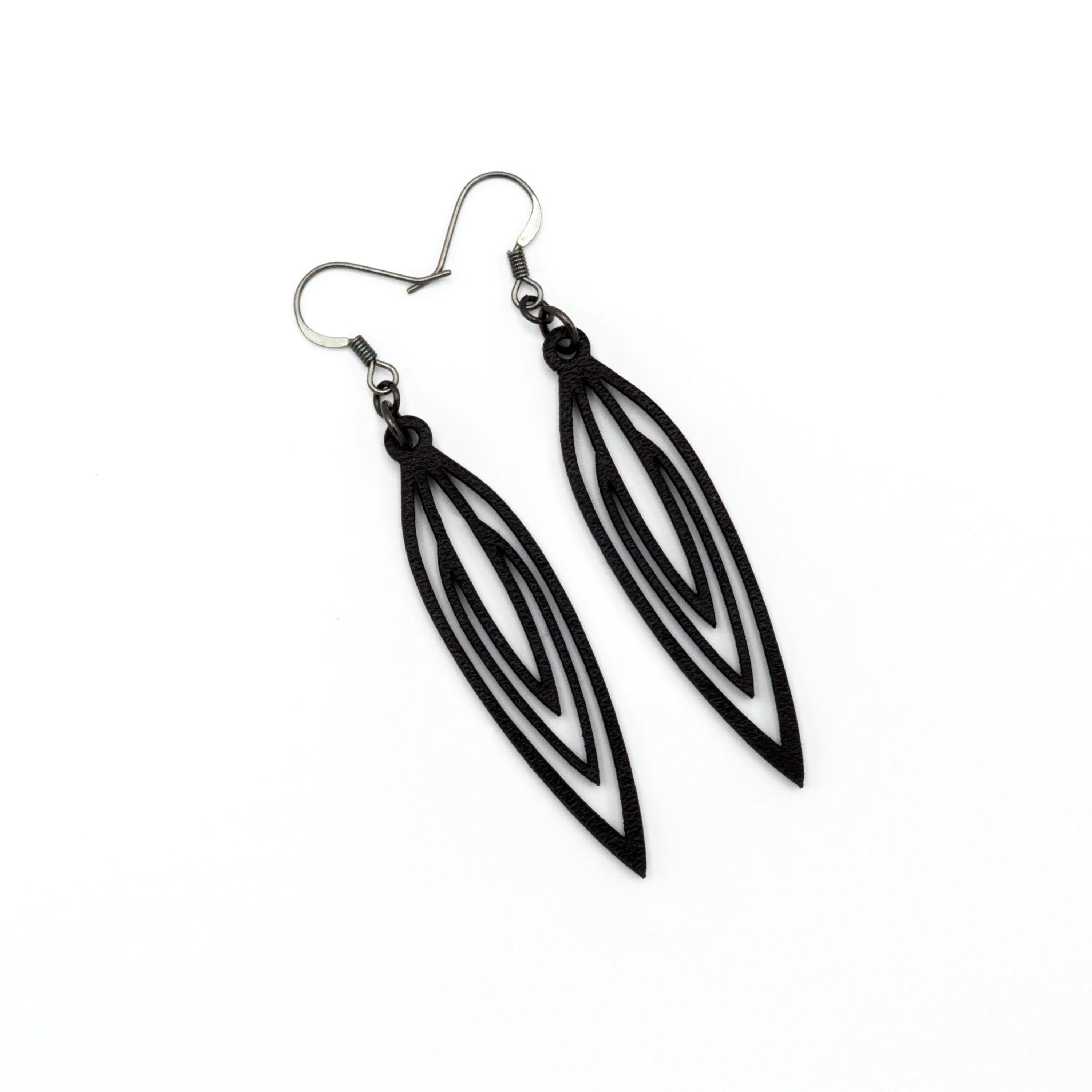 Totem 01 [S] // Leather Earrings - Black