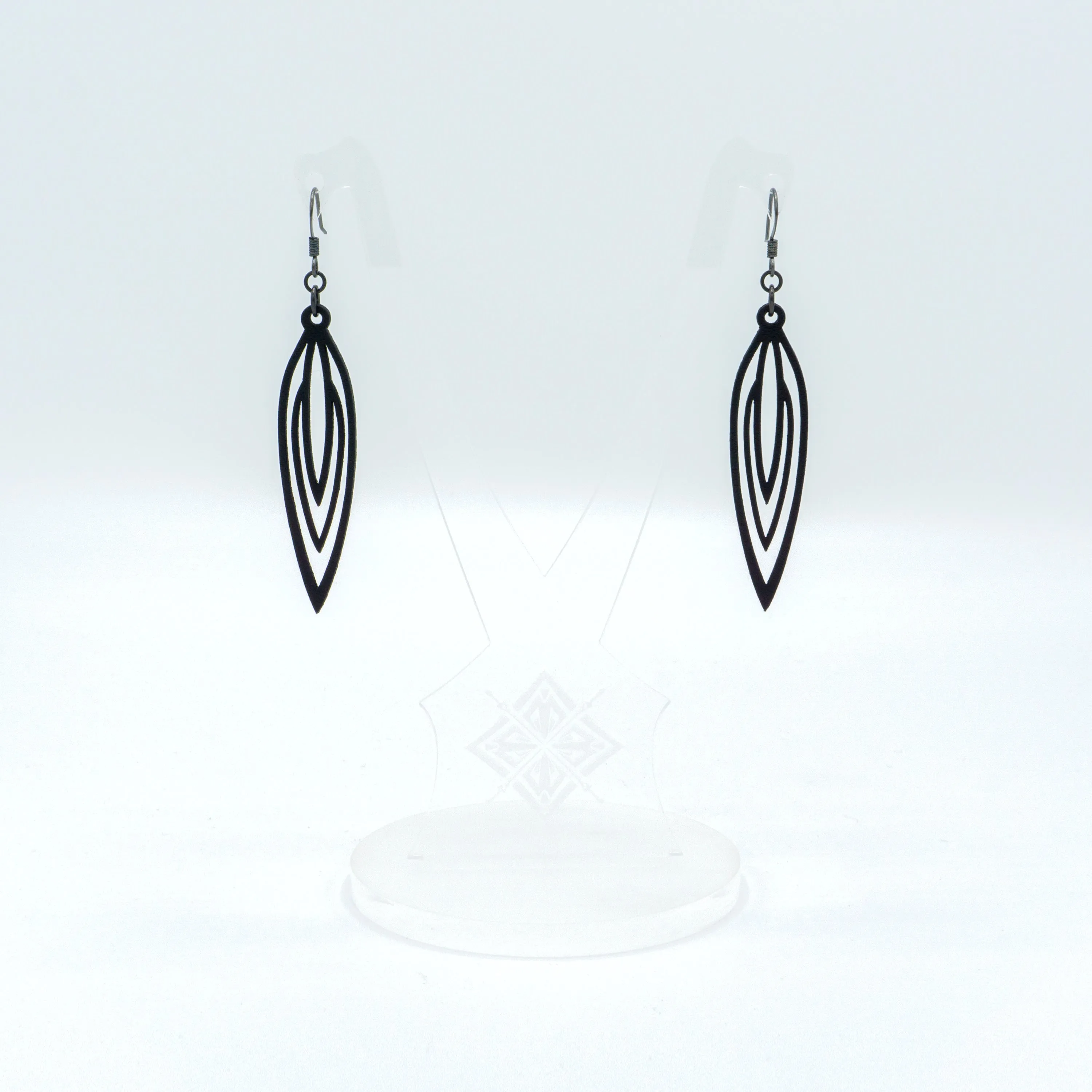 Totem 01 [S] // Leather Earrings - Black