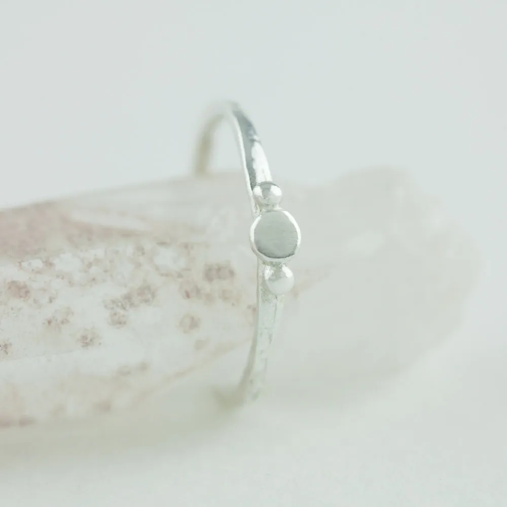 Uma Delicate Granulation Ring