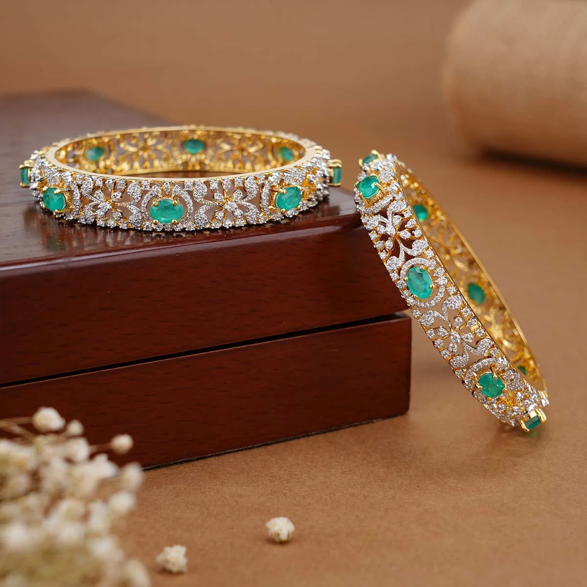Vamshika Avikam Bangles