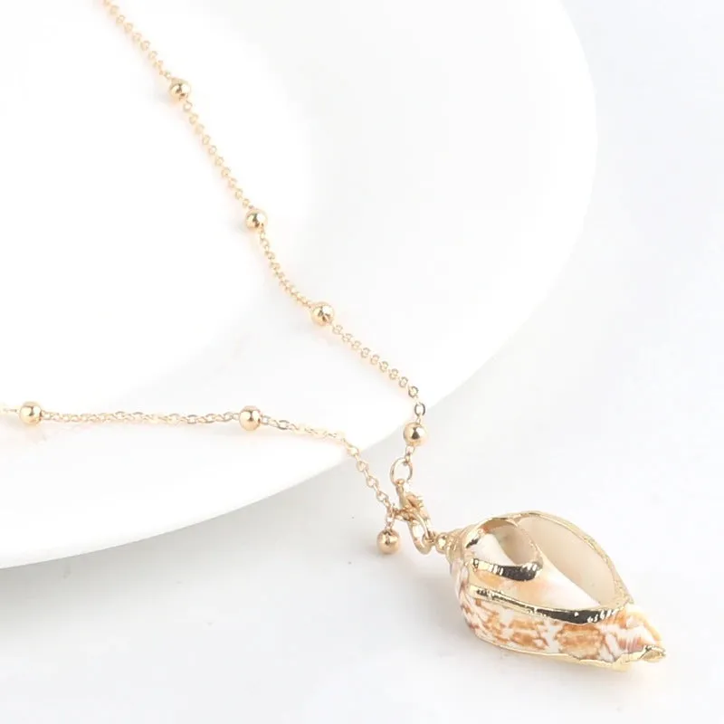 Vibrant Bohemian Summer Beach Conch Seashell Charm Necklace