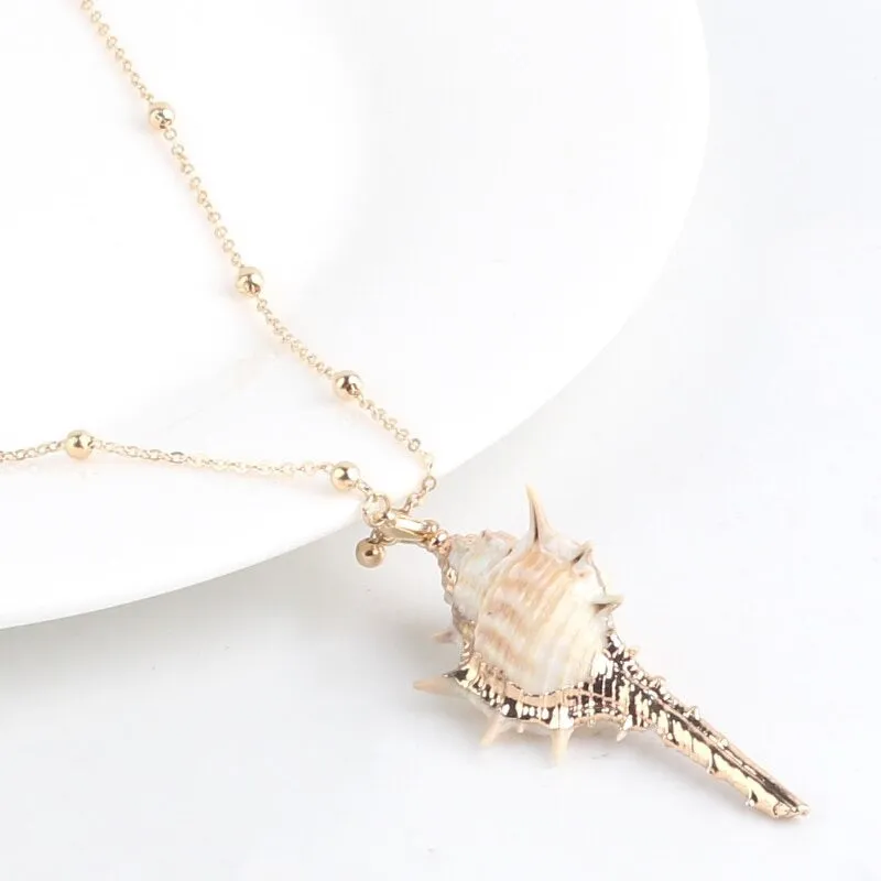Vibrant Bohemian Summer Beach Conch Seashell Charm Necklace