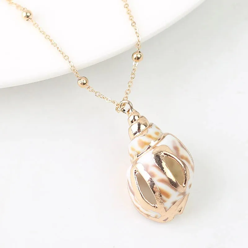 Vibrant Bohemian Summer Beach Conch Seashell Charm Necklace