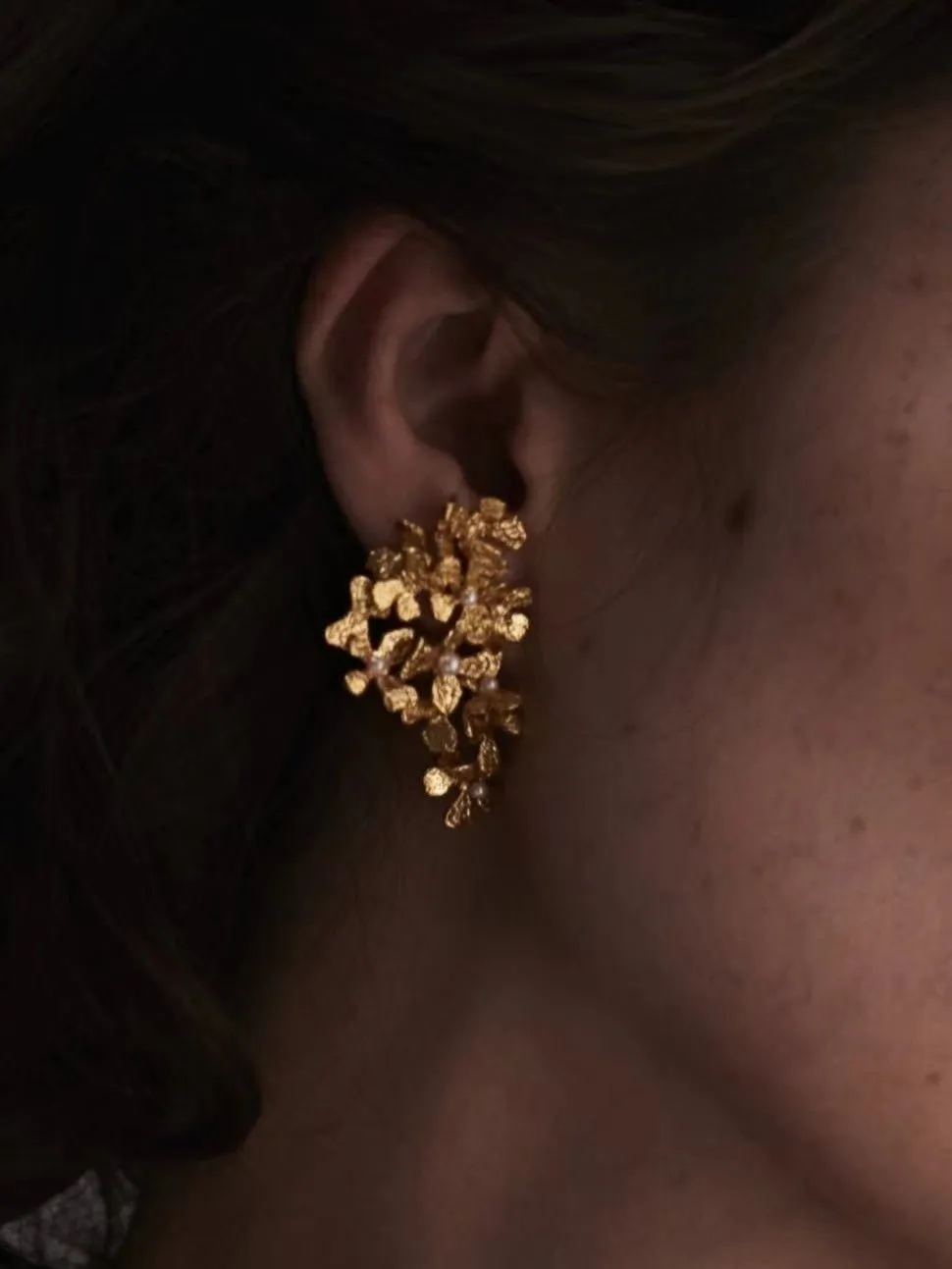 Vintage Flower Pearl Earrings