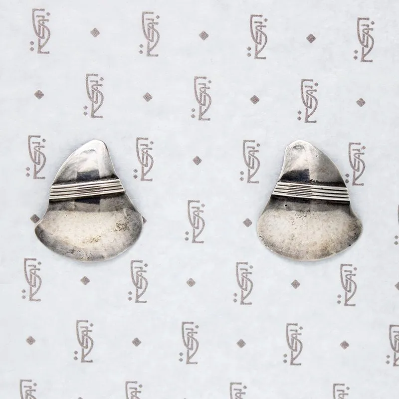 Vintage Sleek & Sophisticated Silver Earrings
