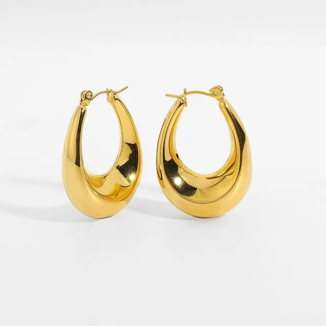 Zora Chunky Oval Hoop Earrings